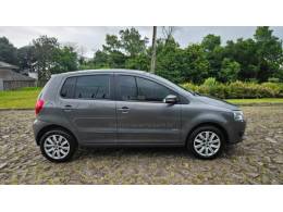 VOLKSWAGEN - FOX - 2012/2013 - Cinza - R$ 38.900,00