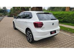 VOLKSWAGEN - POLO - 2021/2022 - Branca - R$ 94.900,00