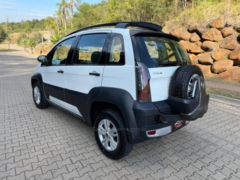 FIAT - IDEA - 2013/2013 - Branca - R$ 37.900,00