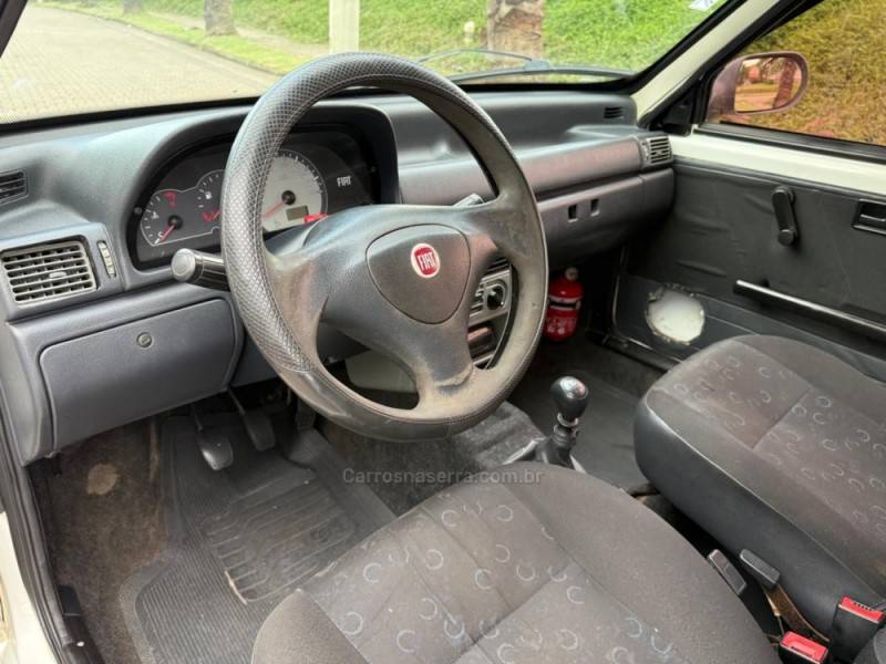 FIAT - UNO - 2013/2013 - Branca - R$ 23.900,00