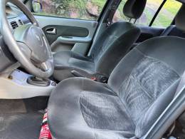 RENAULT - CLIO - 2007/2008 - Preta - R$ 21.900,00