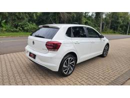 VOLKSWAGEN - POLO - 2021/2022 - Branca - R$ 94.900,00