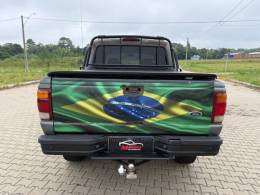 FORD - RANGER - 1998/1998 - Cinza - R$ 27.900,00