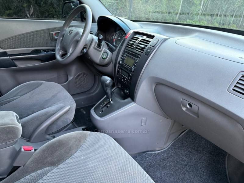 HYUNDAI - TUCSON - 2011/2012 - Prata - R$ 44.900,00