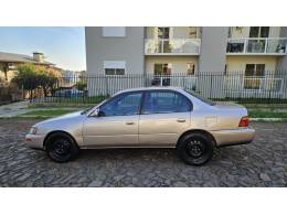 TOYOTA - COROLLA - 1995/1995 - Bege - R$ 13.500,00