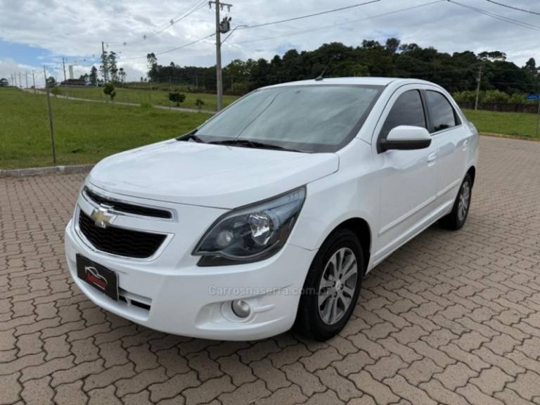 CHEVROLET - COBALT - 2015/2015 - Branca - R$ 39.900,00