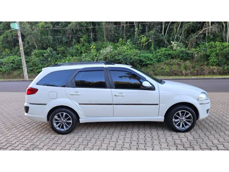 FIAT - PALIO - 2006/2007 - Branca - R$ 39.900,00