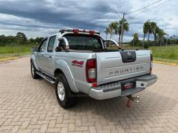 NISSAN - FRONTIER - 2004/2004 - Prata - R$ 49.900,00