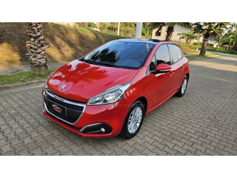 PEUGEOT - 208 - 2016/2017 - Vermelha - R$ 42.900,00