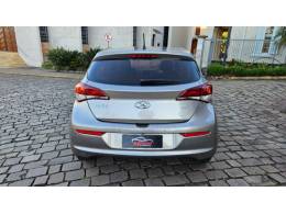 HYUNDAI - HB20 - 2016/2017 - Prata - R$ 66.900,00