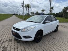 FORD - FOCUS - 2013/2013 - Branca - R$ 39.900,00