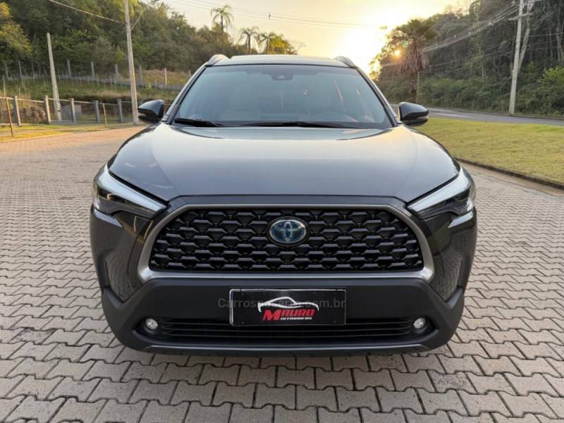 TOYOTA - COROLLA - 2022/2023 - Cinza - R$ 175.000,00