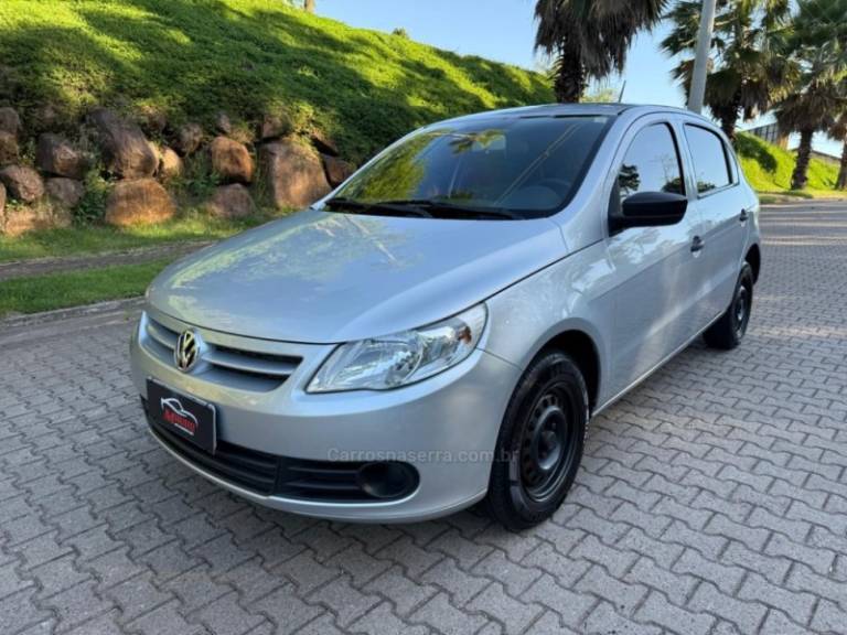 VOLKSWAGEN - GOL - 2011/2012 - Prata - R$ 30.900,00