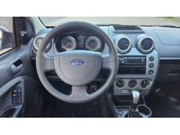 FORD - FIESTA - 2012/2013 - Prata - R$ 33.900,00