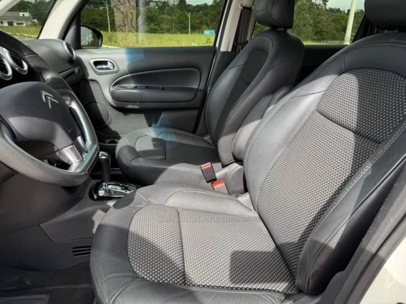 CITROËN - C3 PICASSO - 2014/2015 - Branca - R$ 40.900,00