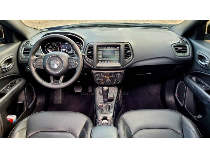 JEEP - COMPASS - 2020/2021 - Marrom - R$ 138.000,00