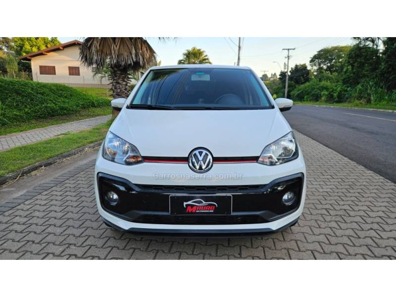 VOLKSWAGEN - UP - 2019/2020 - Branca - R$ 65.900,00