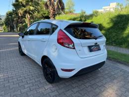 FORD - FIESTA - 2015/2015 - Branca - R$ 43.900,00