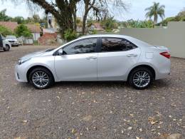 TOYOTA - COROLLA - 2016/2017 - Prata - R$ 96.900,00