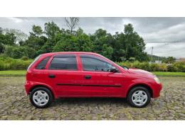 CHEVROLET - CORSA - 2007/2008 - Vermelha - R$ 21.900,00