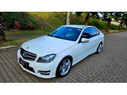 MERCEDES-BENZ - C 180 - 2013/2014 - Branca - R$ 80.000,00