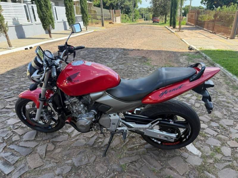 HONDA - CB 600F - 2005/2005 - Vermelha - R$ 34.900,00