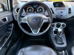 FORD - FIESTA - 2015/2015 - Branca - R$ 43.900,00