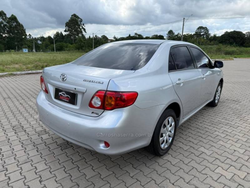 TOYOTA - COROLLA - 2009/2010 - Prata - R$ 55.900,00