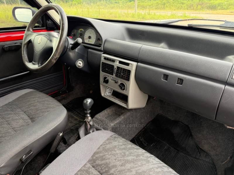 FIAT - UNO - 2010/2011 - Vermelha - R$ 22.900,00