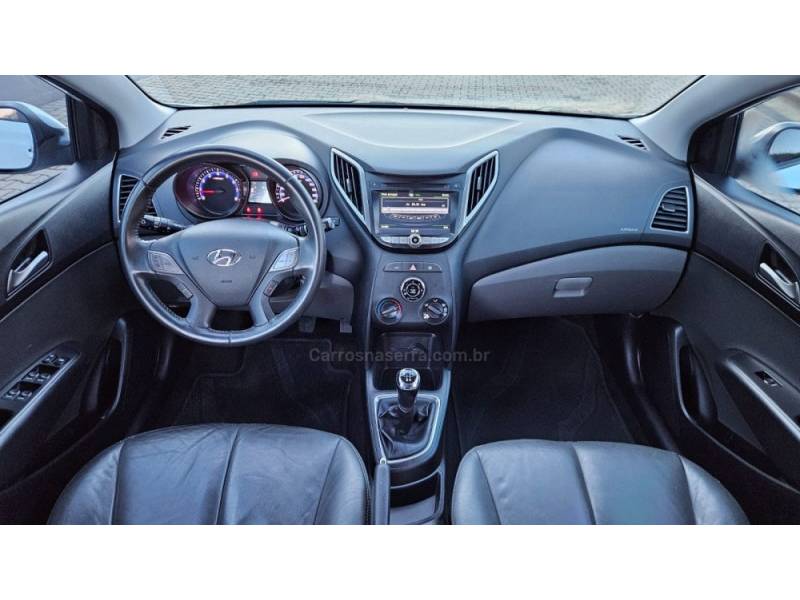 HYUNDAI - HB20 - 2013/2014 - Branca - R$ 55.900,00