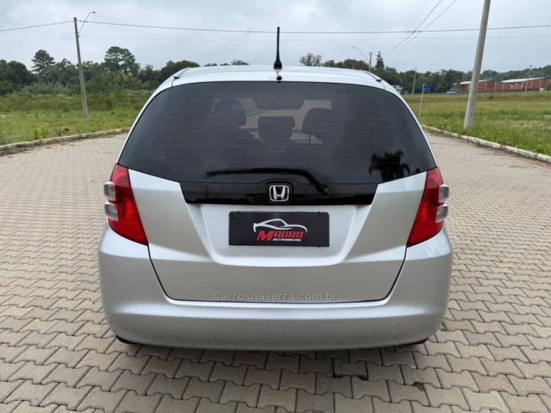 HONDA - FIT - 2012/2012 - Prata - R$ 45.900,00
