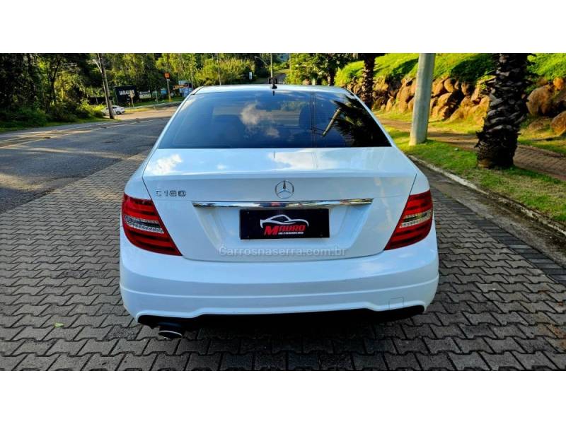 MERCEDES-BENZ - C 180 - 2014/2014 - Branca - R$ 80.000,00