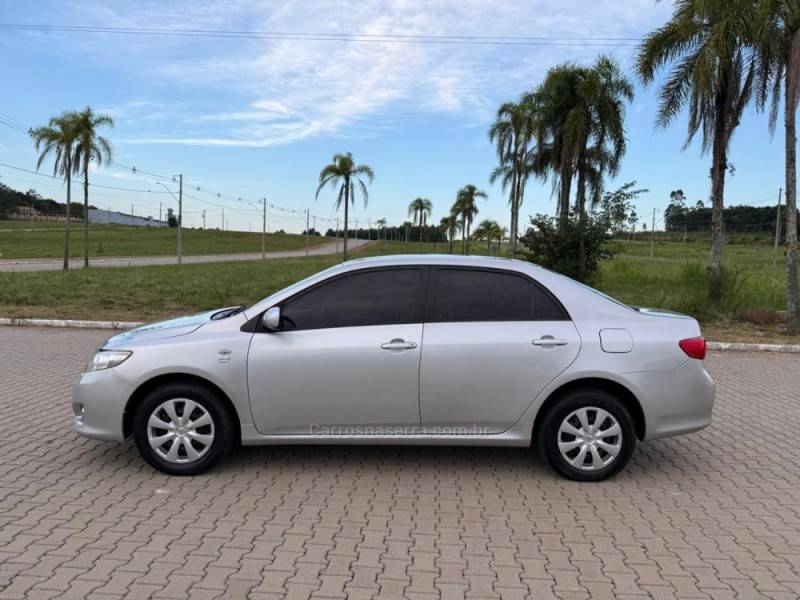 TOYOTA - COROLLA - 2009/2010 - Prata - R$ 55.900,00