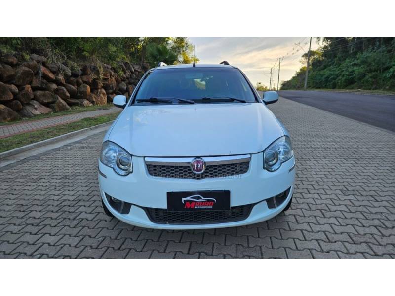 FIAT - PALIO - 2006/2007 - Branca - R$ 39.900,00