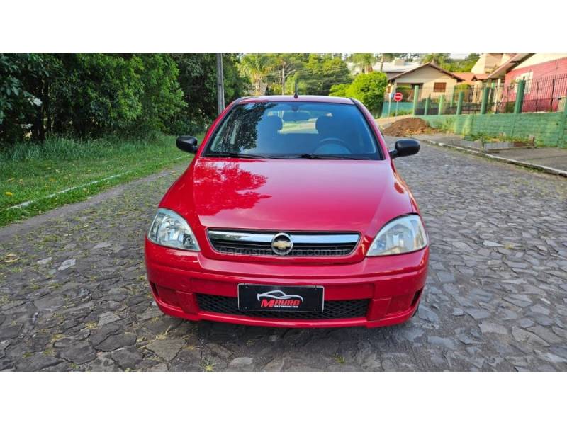 CHEVROLET - CORSA - 2007/2008 - Vermelha - R$ 24.900,00