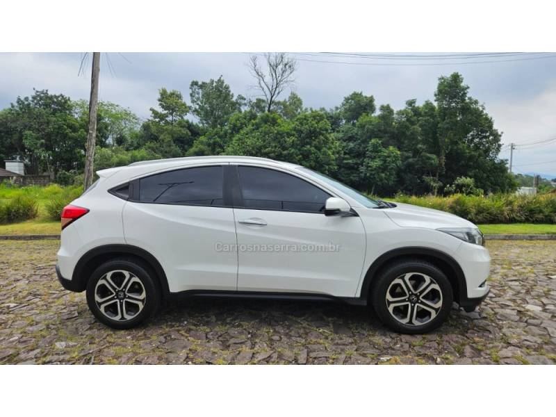 HONDA - HR-V - 2015/2016 - Branca - R$ 90.900,00