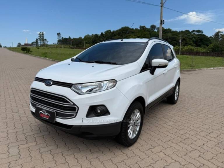 FORD - ECOSPORT - 2016/2017 - Branca - R$ 57.900,00
