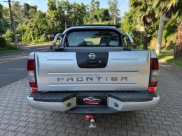 NISSAN - FRONTIER - 2004/2004 - Prata - R$ 58.900,00