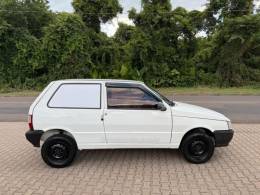 FIAT - UNO - 2013/2013 - Branca - R$ 23.900,00