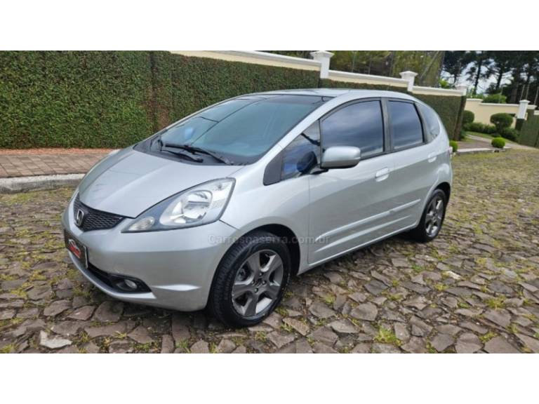 HONDA - FIT - 2009/2010 - Prata - R$ 42.900,00