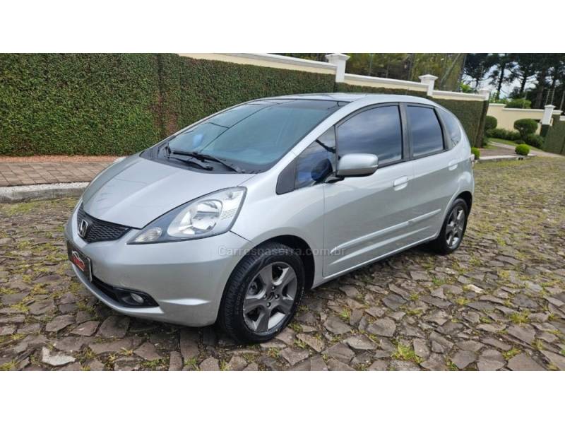 HONDA - FIT - 2009/2010 - Prata - R$ 42.900,00