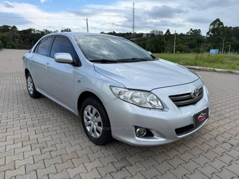 TOYOTA - COROLLA - 2009/2010 - Prata - R$ 55.900,00