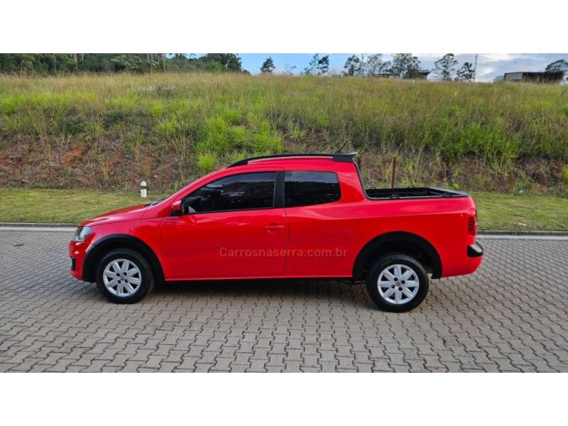 VOLKSWAGEN - SAVEIRO - 2015/2015 - Vermelha - R$ 63.900,00