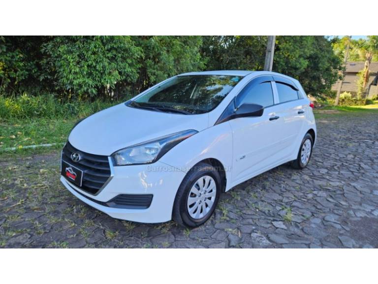 HYUNDAI - HB20 - 2018/2018 - Branca - R$ 53.900,00