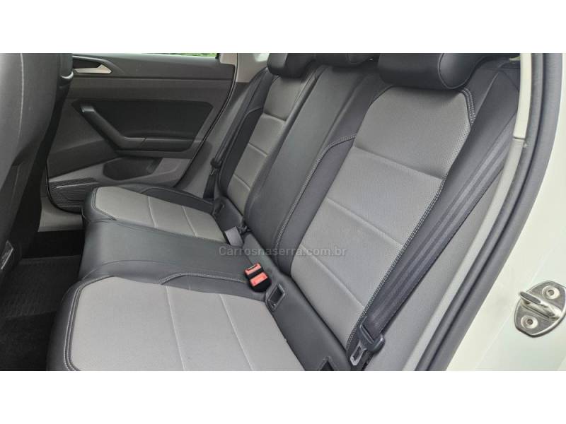 VOLKSWAGEN - POLO - 2021/2022 - Branca - R$ 94.900,00
