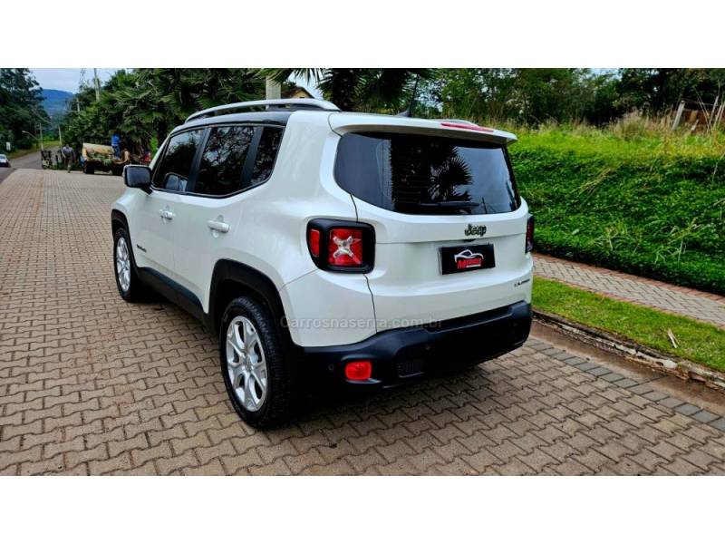 JEEP - RENEGADE - 2017/2018 - Branca - R$ 77.000,00