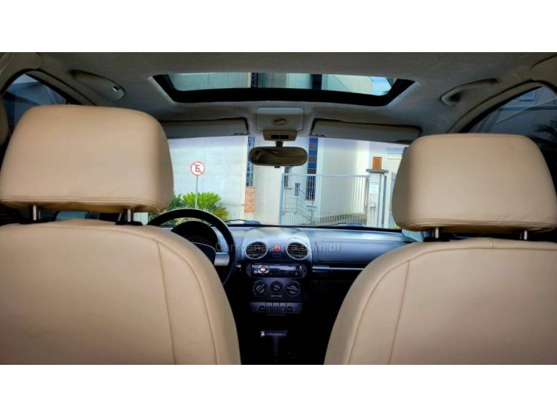 VOLKSWAGEN - NEW BEETLE - 2008/2008 - Prata - R$ 39.900,00