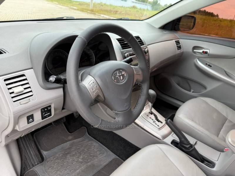 TOYOTA - COROLLA - 2010/2010 - Preta - R$ 59.900,00