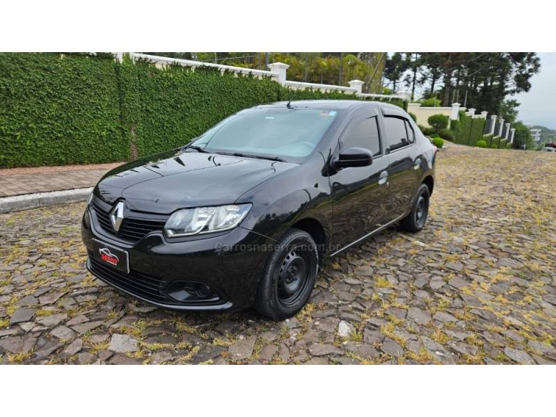 RENAULT - LOGAN - 2017/2018 - Preta - R$ 41.900,00