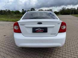 FORD - FOCUS - 2013/2013 - Branca - R$ 39.900,00